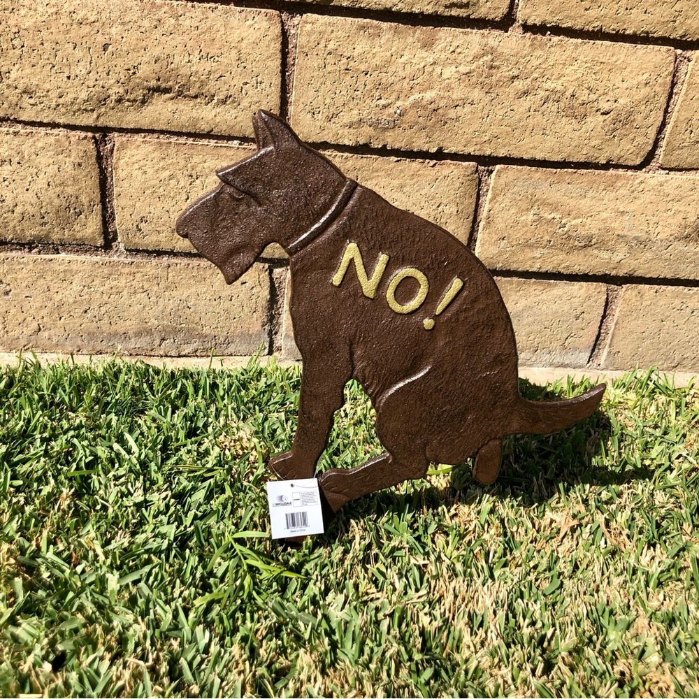 Brown Cast Iron Metal Dog Lawn stake 18”tall Decor with "NO!" Both sides XL NWT